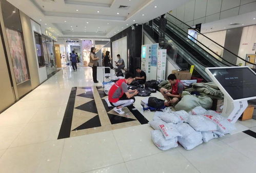 從 世界工廠 到 原創基地 南山區荔秀服飾文化街的華麗升級